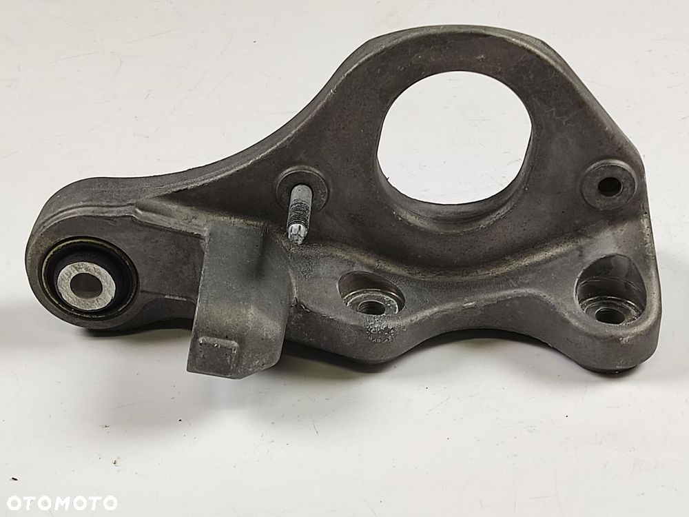 VOLVO XC40 2.0T T4 17-21r Łapa Podpora Mocowanie Półosi - 2