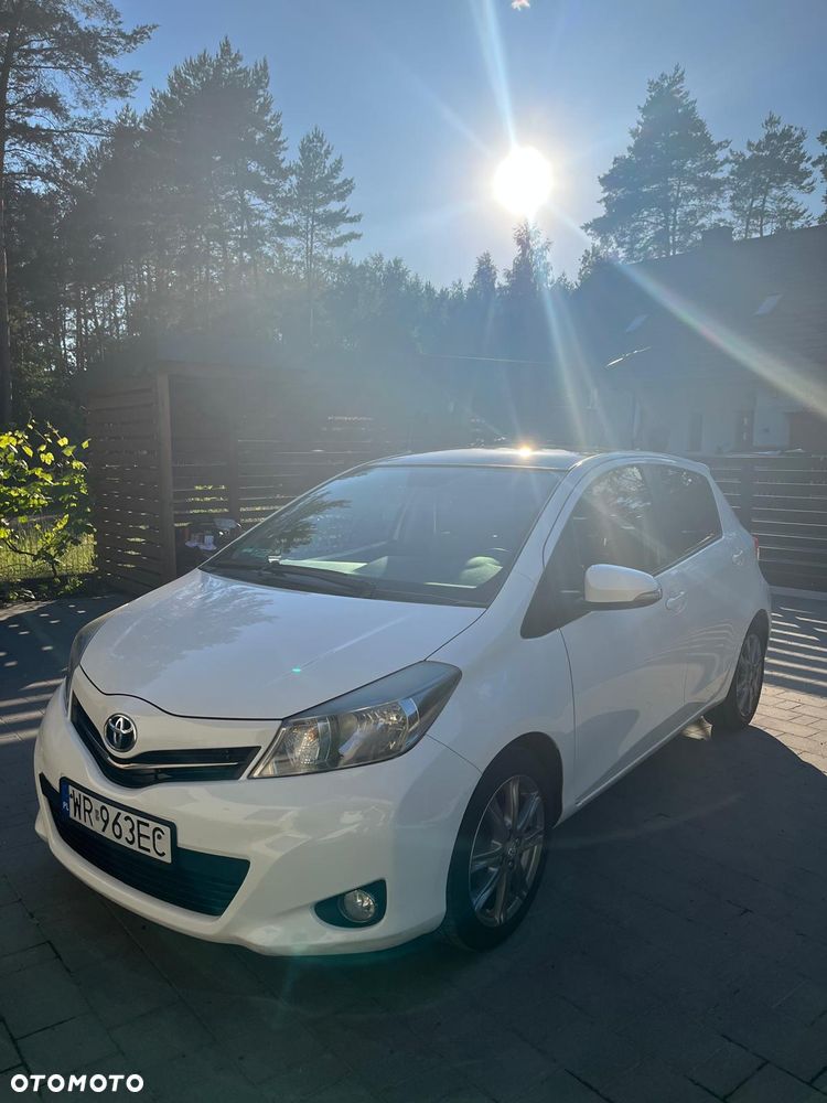 Toyota Yaris 1.33 Premium - 2