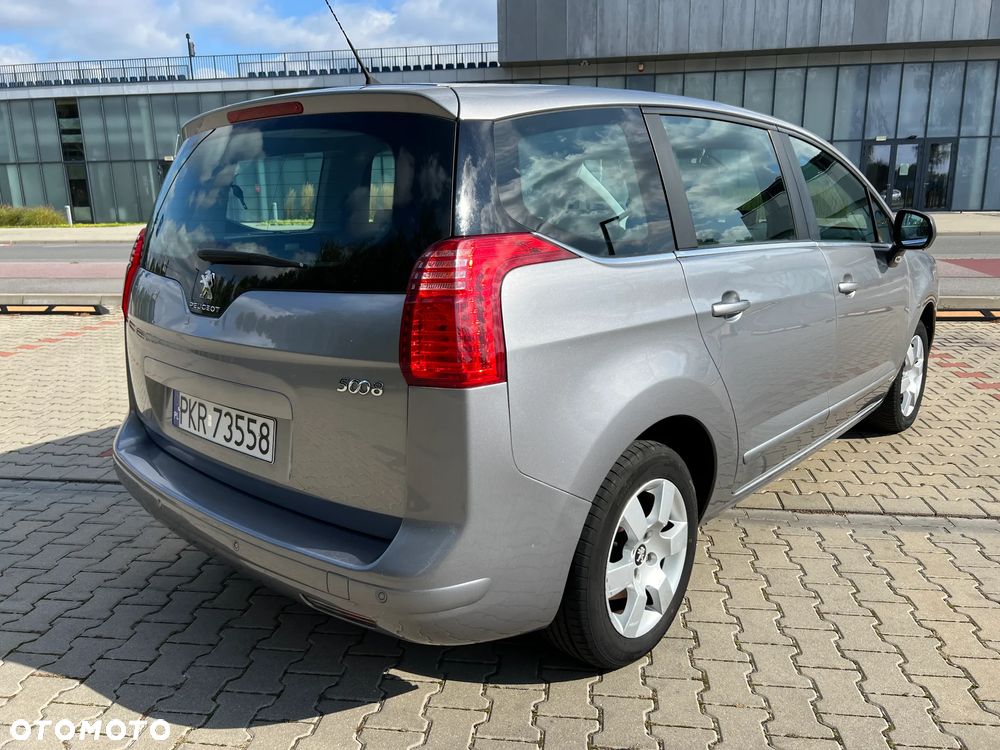 Peugeot 5008 - 6