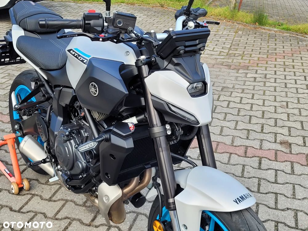 Yamaha MT - 28