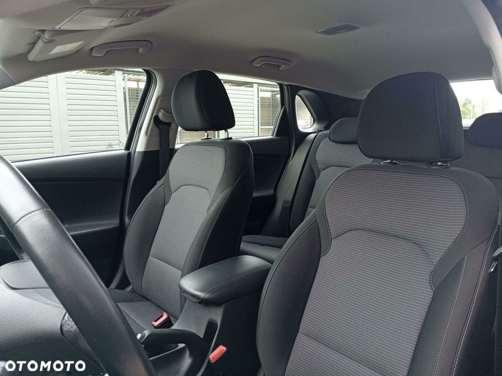 Hyundai i30 1.5 T-GDI 48V Modern - 11