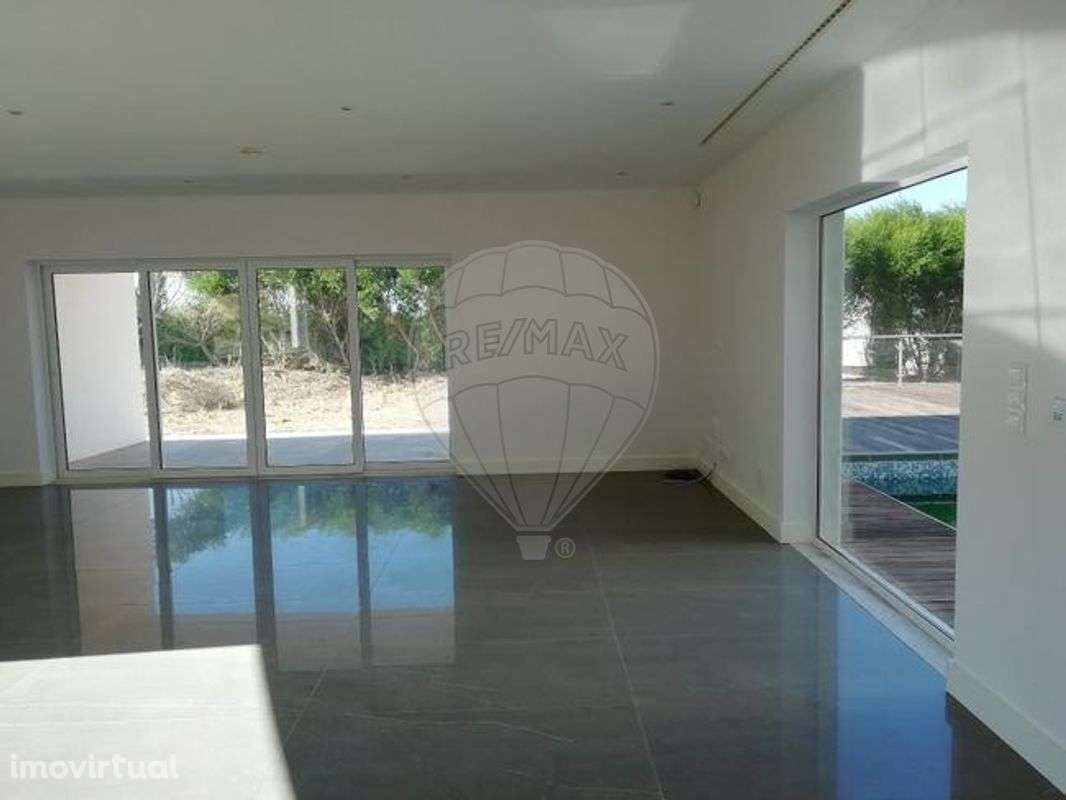 Moradia T4 para venda - Grande imagem: 2/7