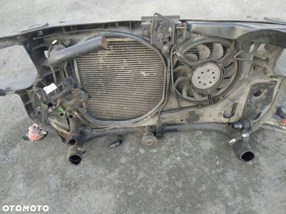 Volkswagen PASSAT B5.5 2003 Pas przedni - 6