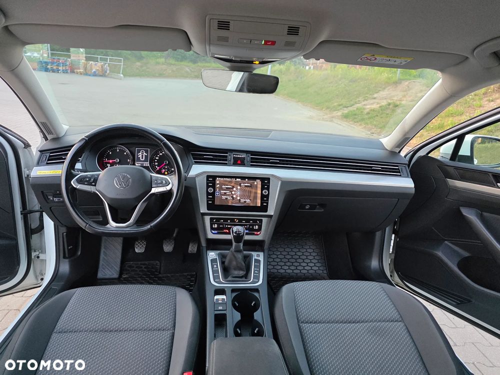 Volkswagen Passat - 5