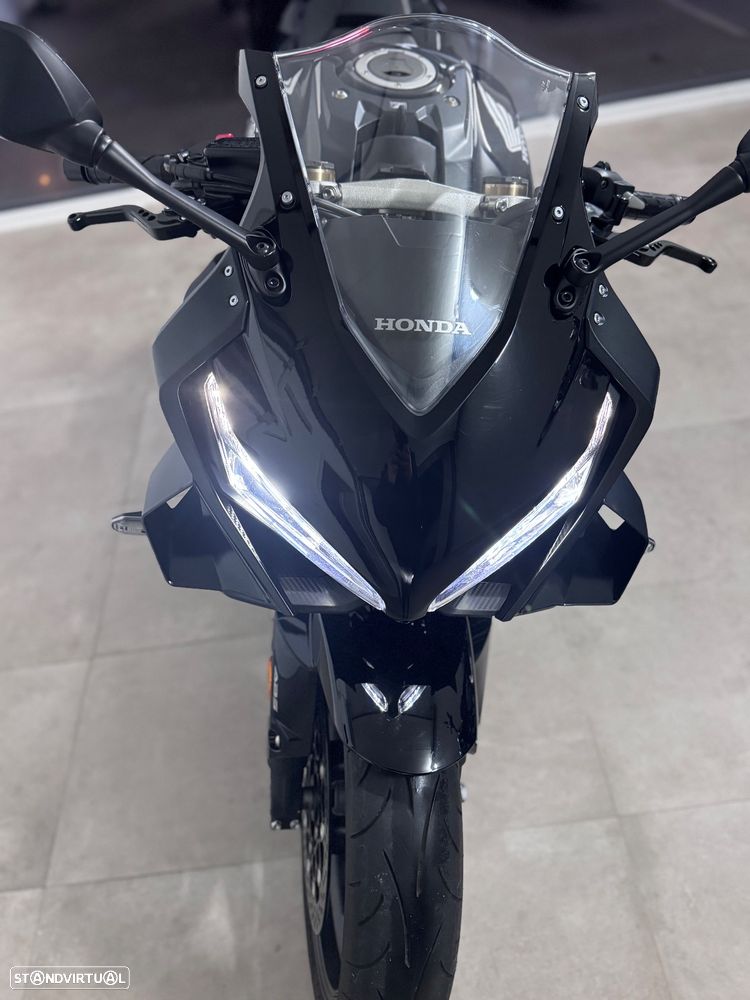 Honda CBR - 2