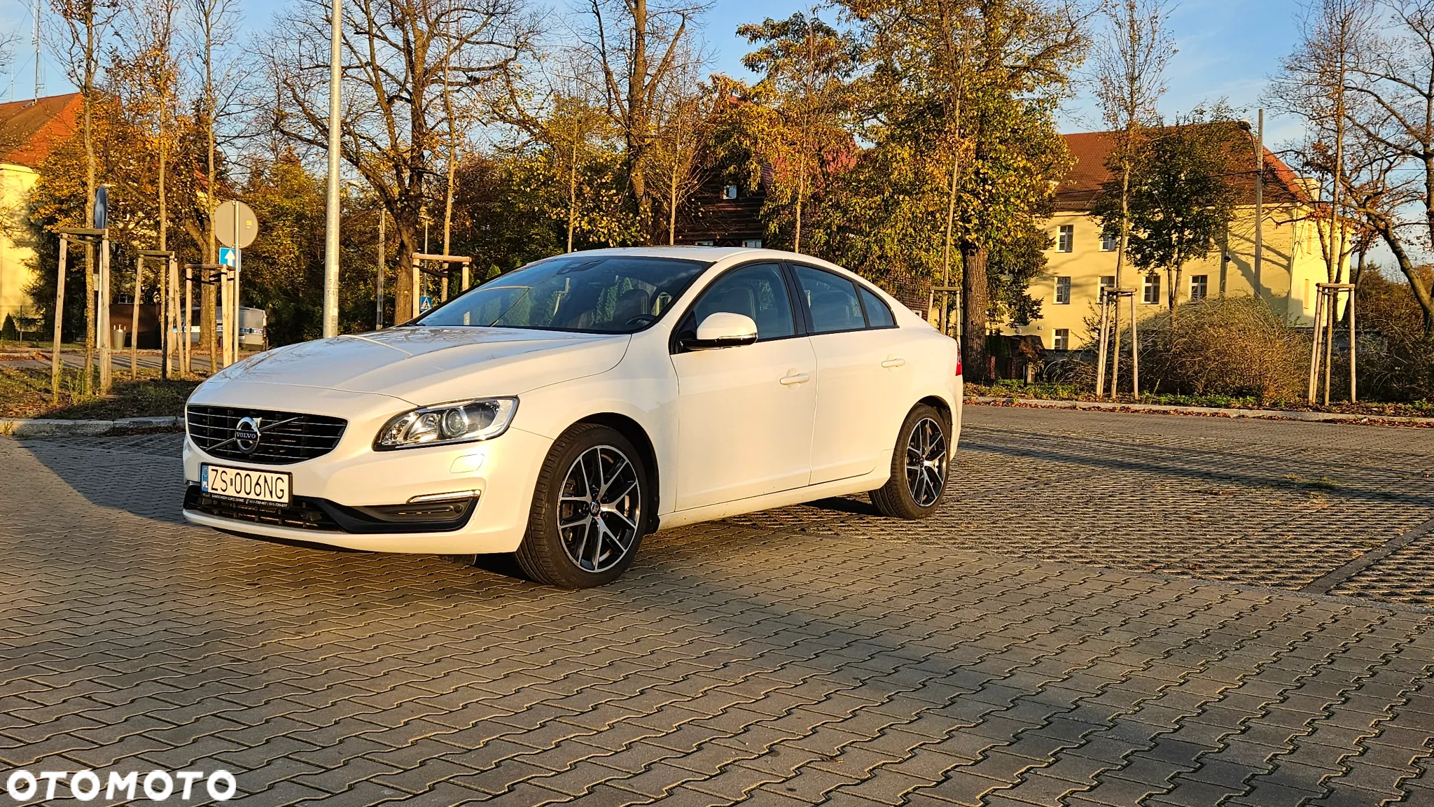 Volvo S60 D4 Summum - 18