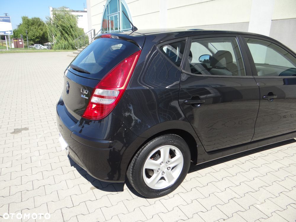 Hyundai i30 1.4 Blue Comfort - 25