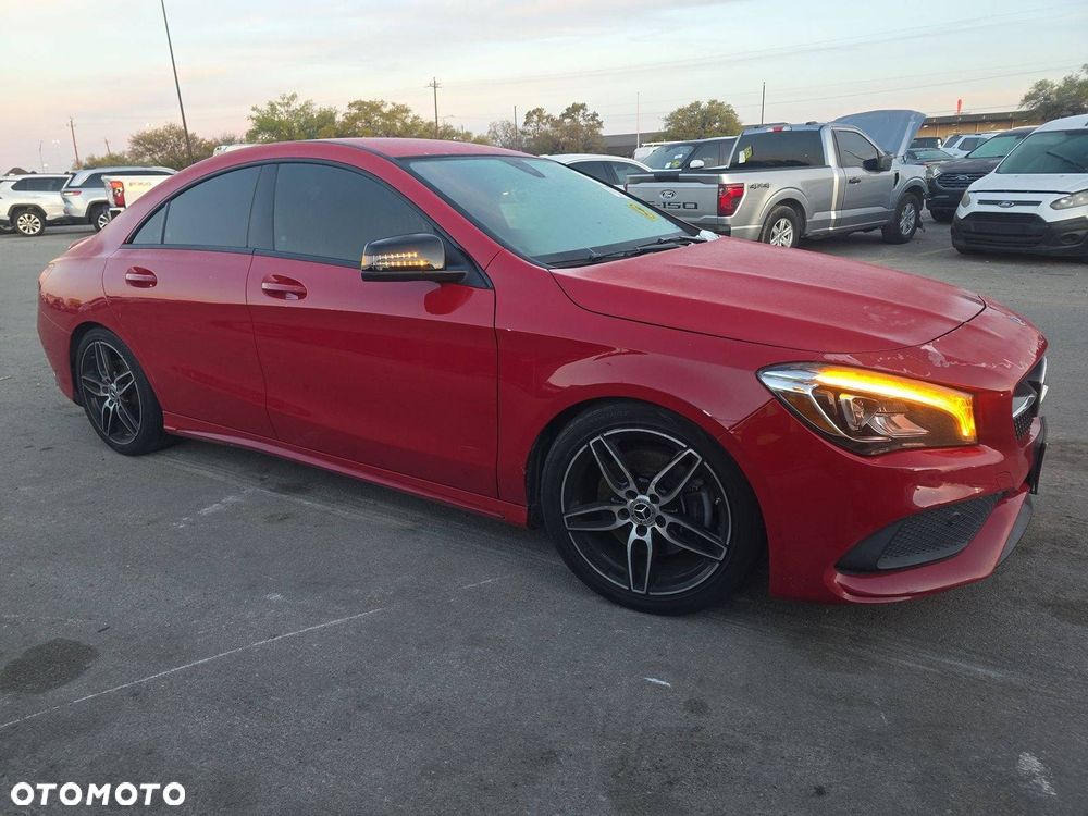 Mercedes-Benz CLA - 2