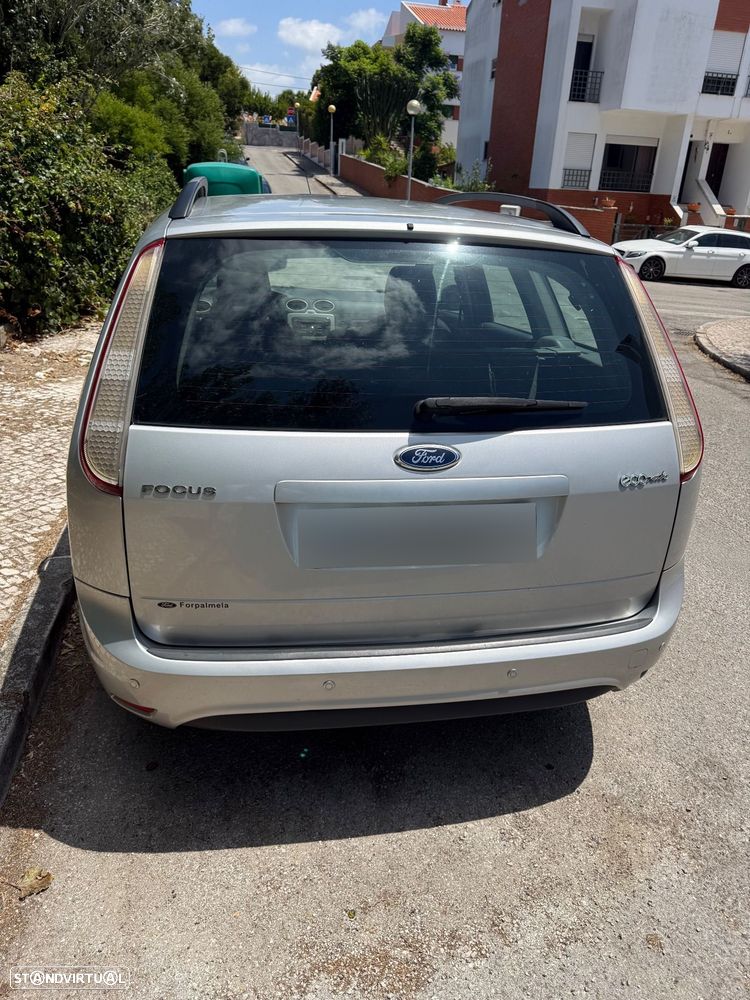 Ford Focus SW 1.6 TDCi Titanium — fotografia 6