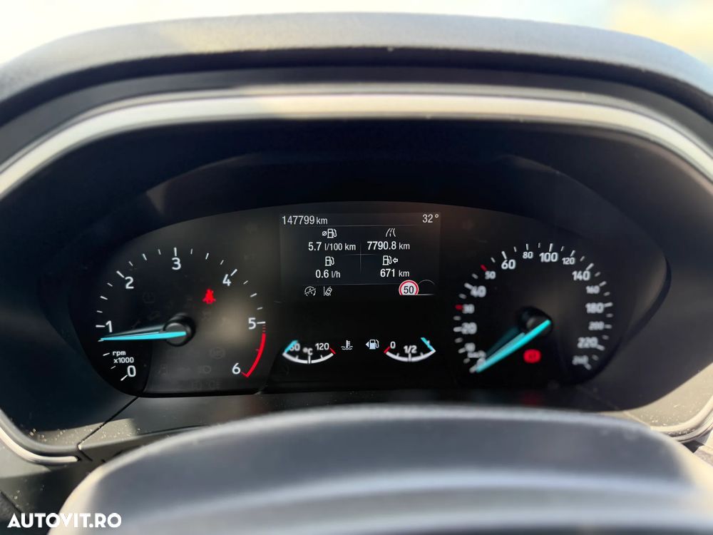 Ford Focus - 20