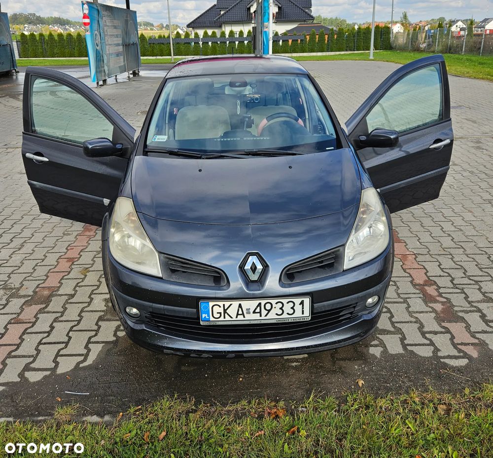Renault Clio - 15
