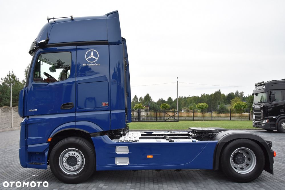 Mercedes-Benz ACTROS GIGASPACE / MP5 / 1848 / KLIMA POST. / XENON / VIRTUAL COCPIT / NAVI / SERWISOWANY W ASO MB / SALON PL / FULL WERSJA / JAK NOWY - 14