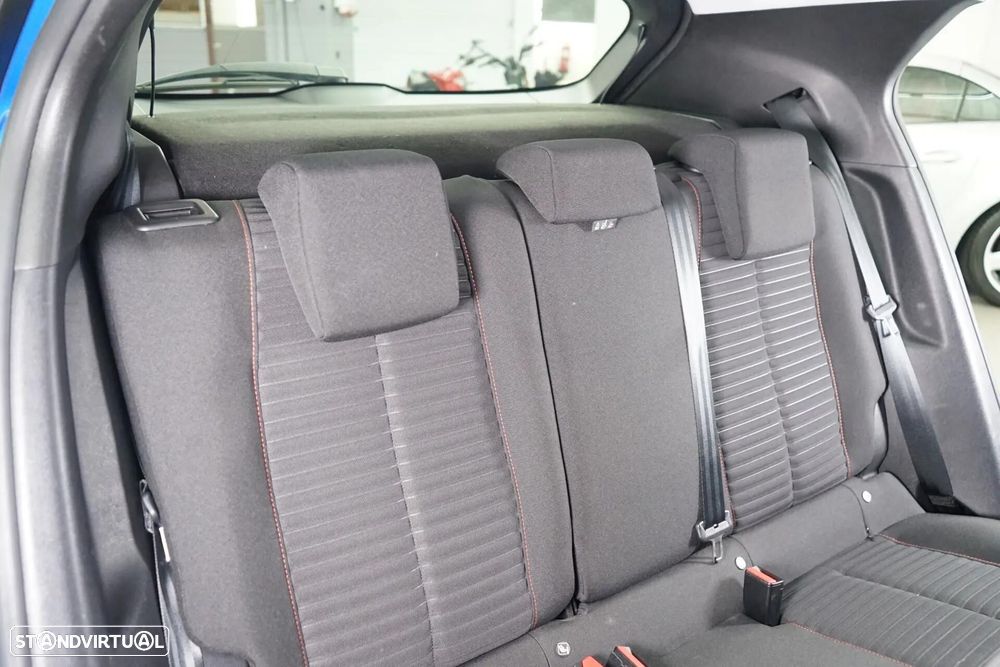 Peugeot 2008 1.2 PureTech Allure Pack - 41