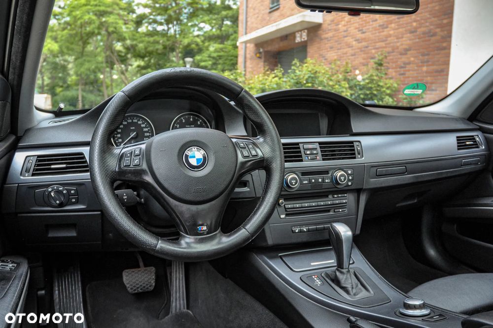BMW Seria 3 325i - 9