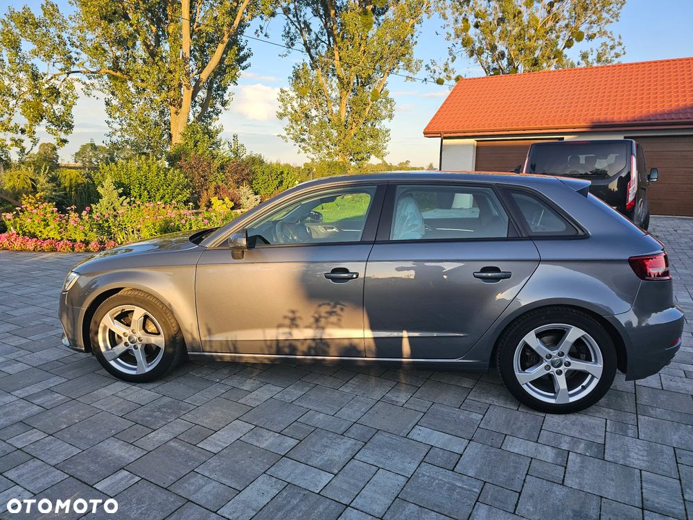 Audi A3 Sportback - 5