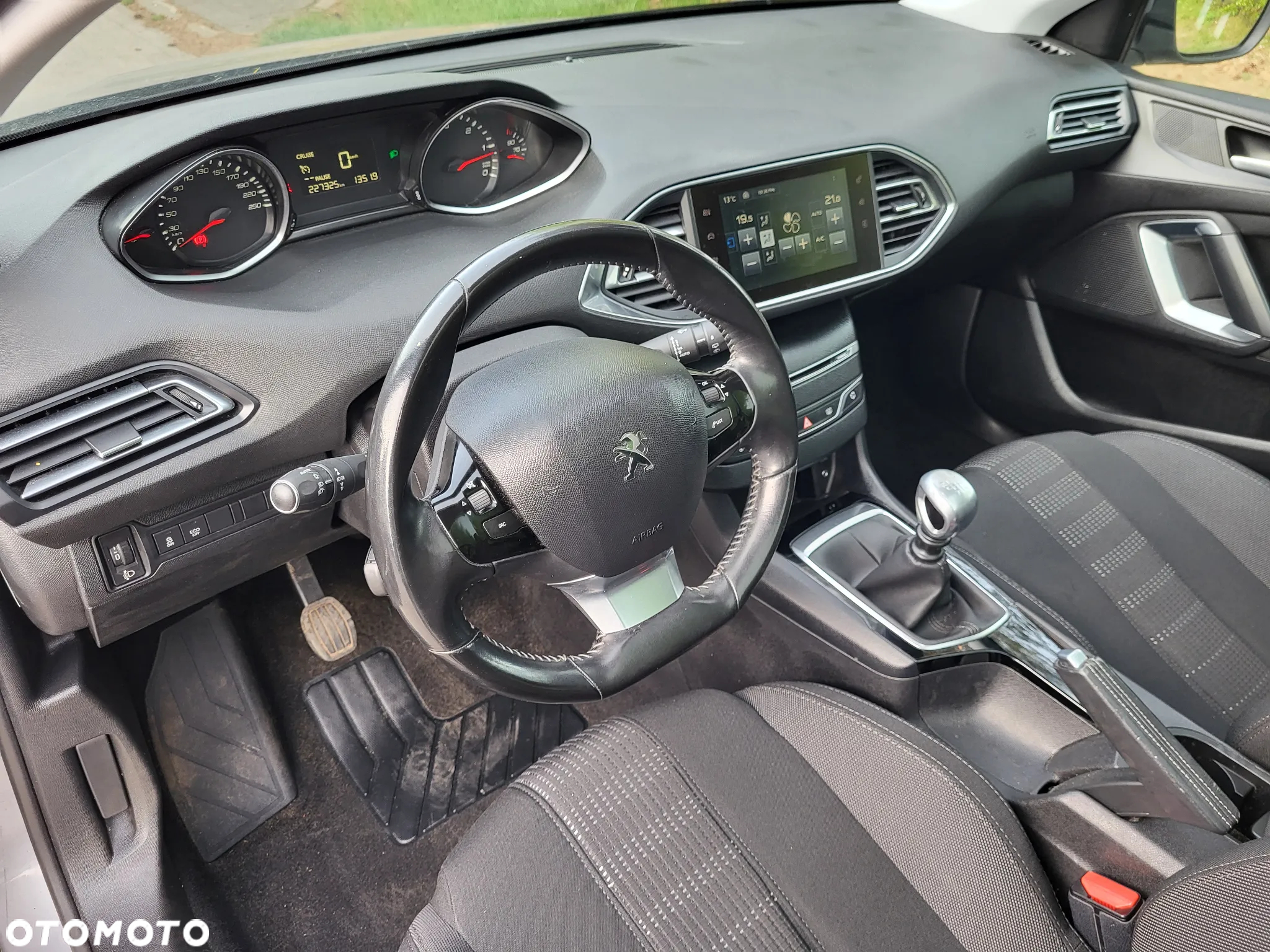 Peugeot 308 SW BlueHDi 120 Stop & Start Business-Line - 22