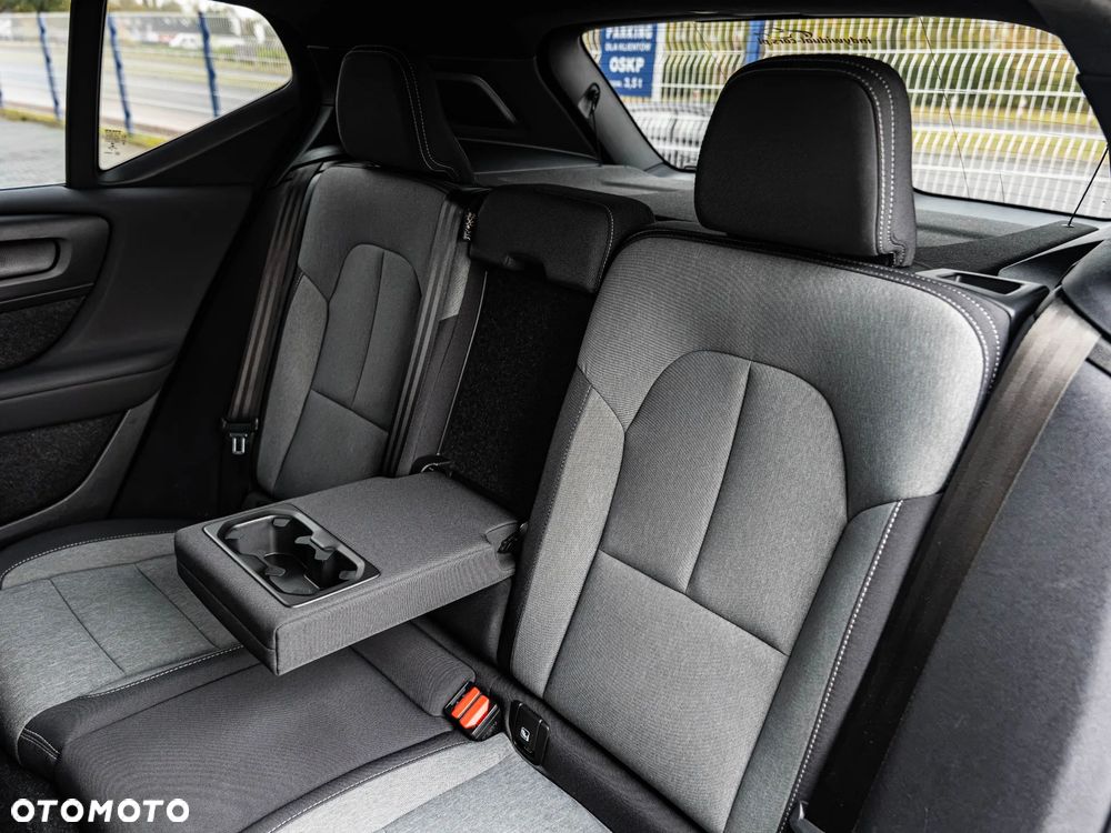 Volvo XC 40 B3 B DKG Plus Bright - 30
