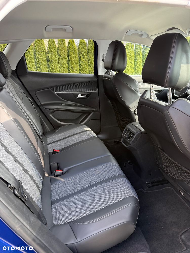 Peugeot 3008 PureTech 130 Stop & Start GPF Roadtrip - 33