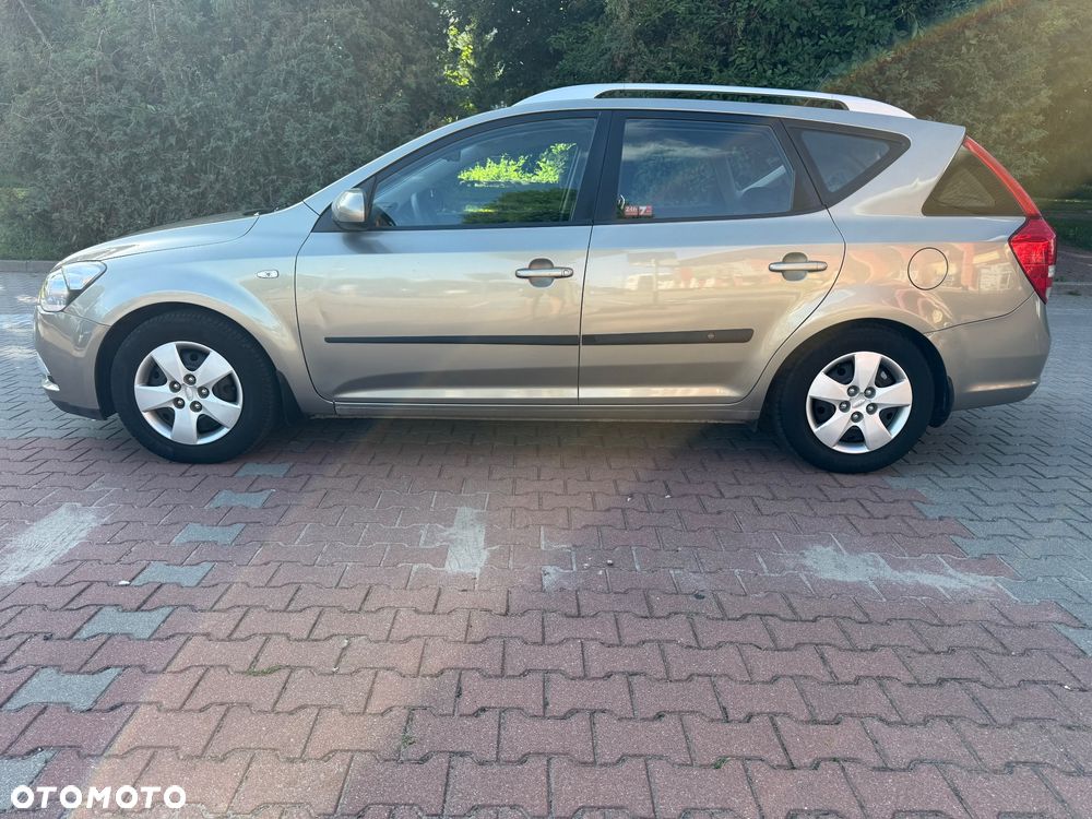 Kia Ceed 1.6 Crdi Comfort - 3