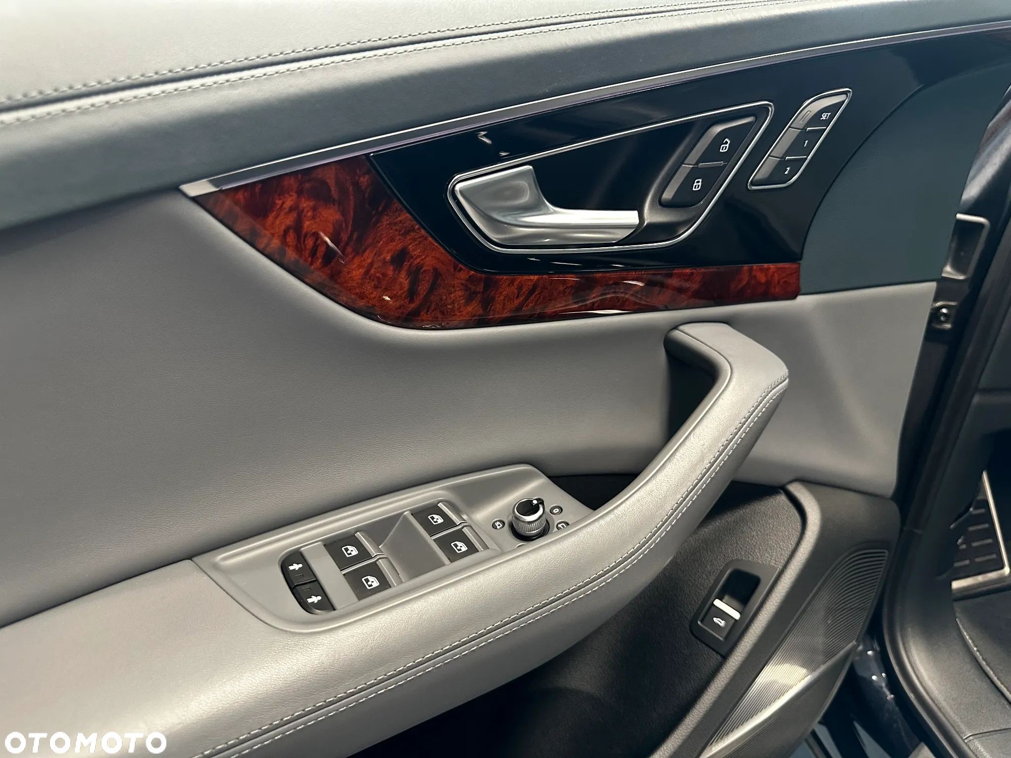Audi SQ7 4.0 TDI Quattro Tiptronic - 26