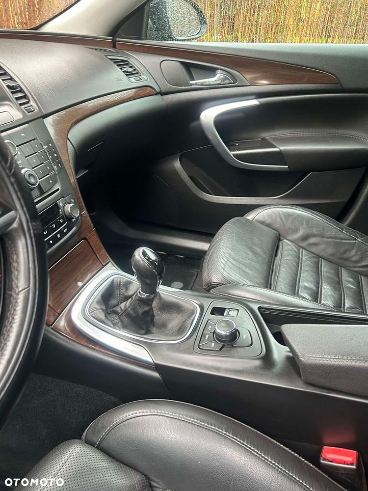 Opel Insignia 2.0 T Cosmo - 9