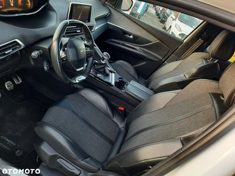 Peugeot 3008 PureTech 130 Stop & Start Allure - 18