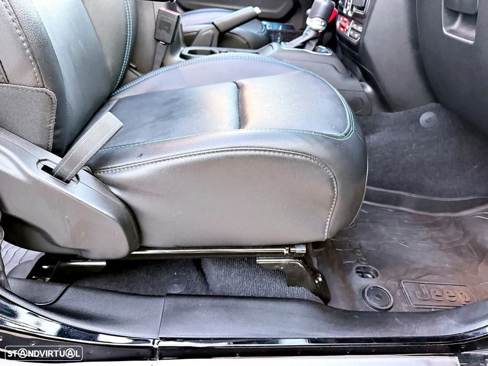 Jeep Wrangler Unlimited 2.0 TG 4xe Rubicon - 27