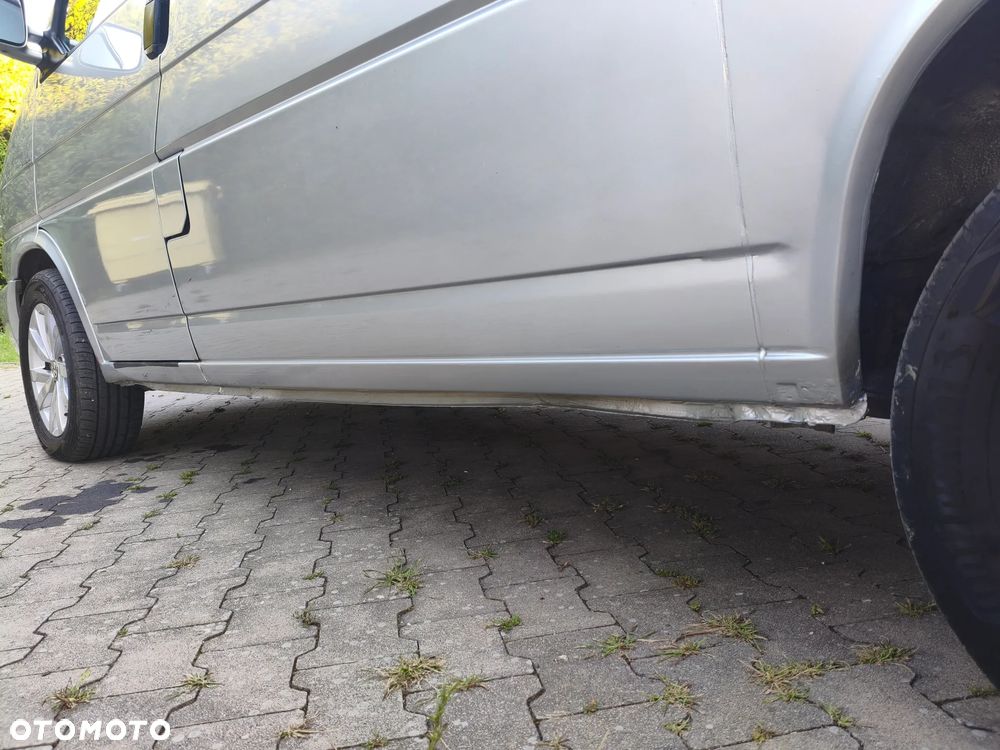 Volkswagen Multivan - 19