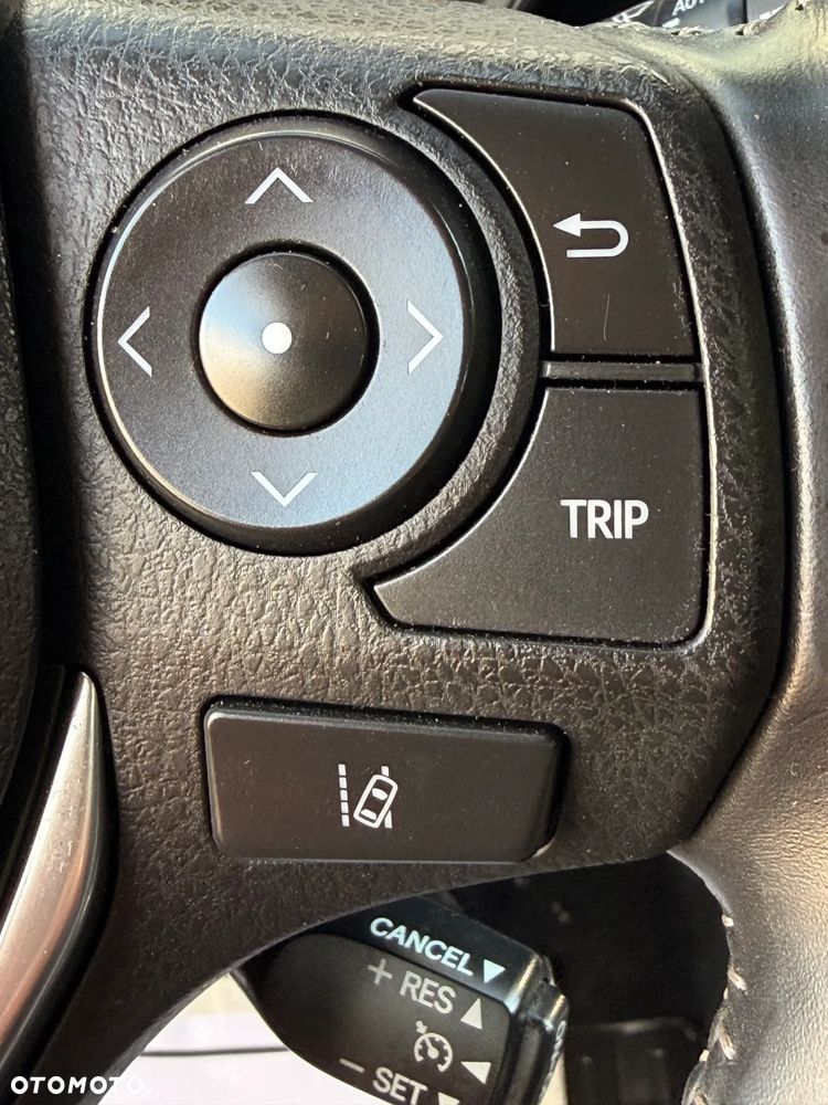 Toyota Auris 1.8 HSD Prestige NAVI - 6
