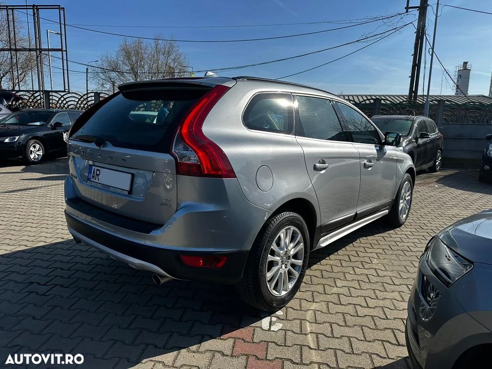 Volvo XC 60 D5 AWD Aut. Summum - 4
