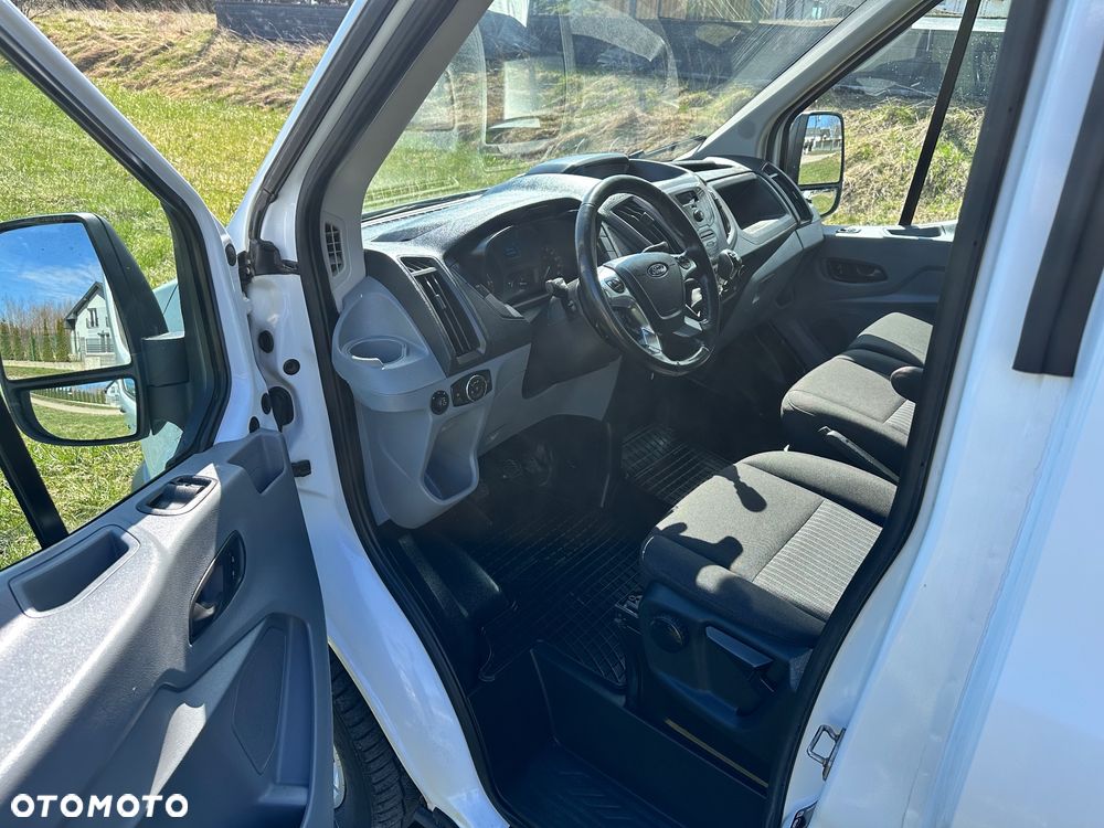 Ford Transit - 9