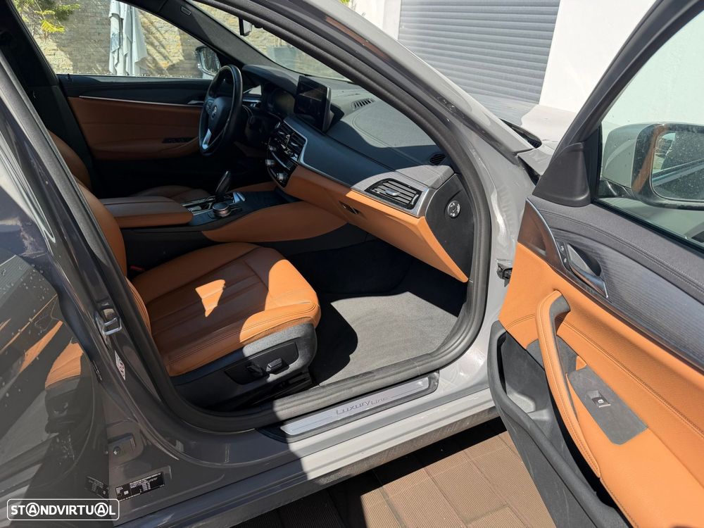 BMW 530 e Line Luxury - 6