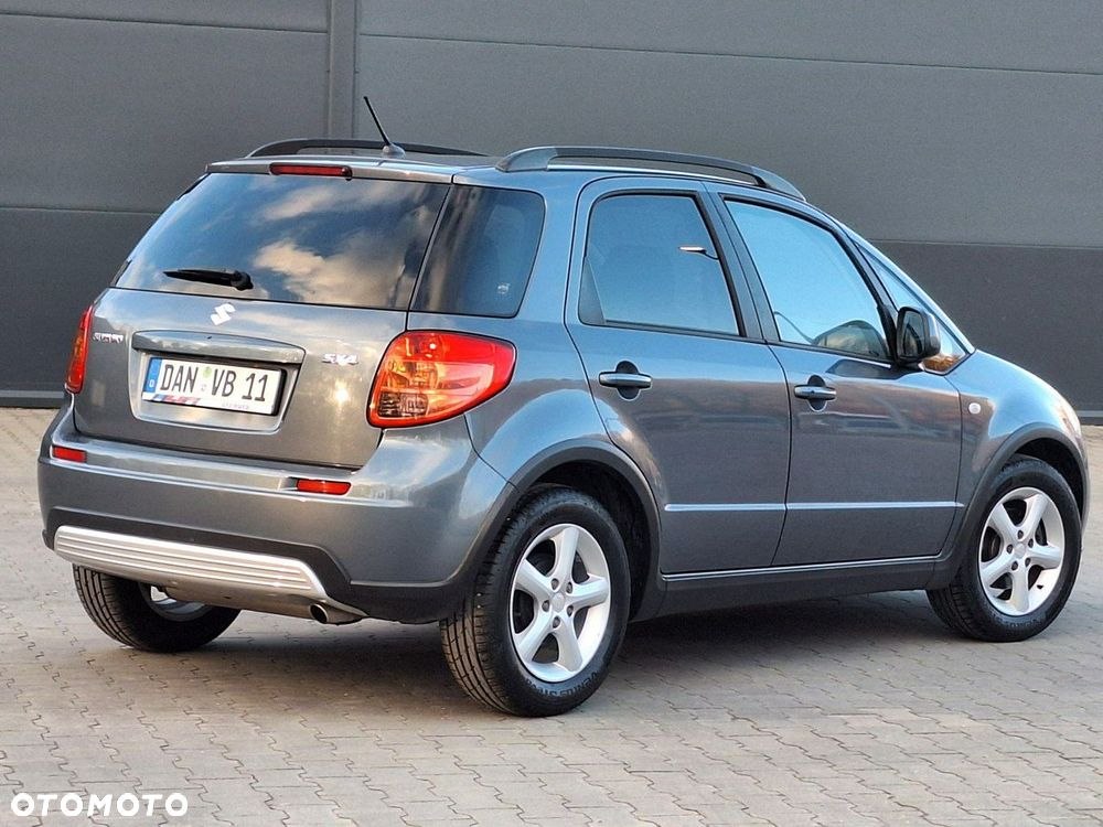 Suzuki SX4 - 4