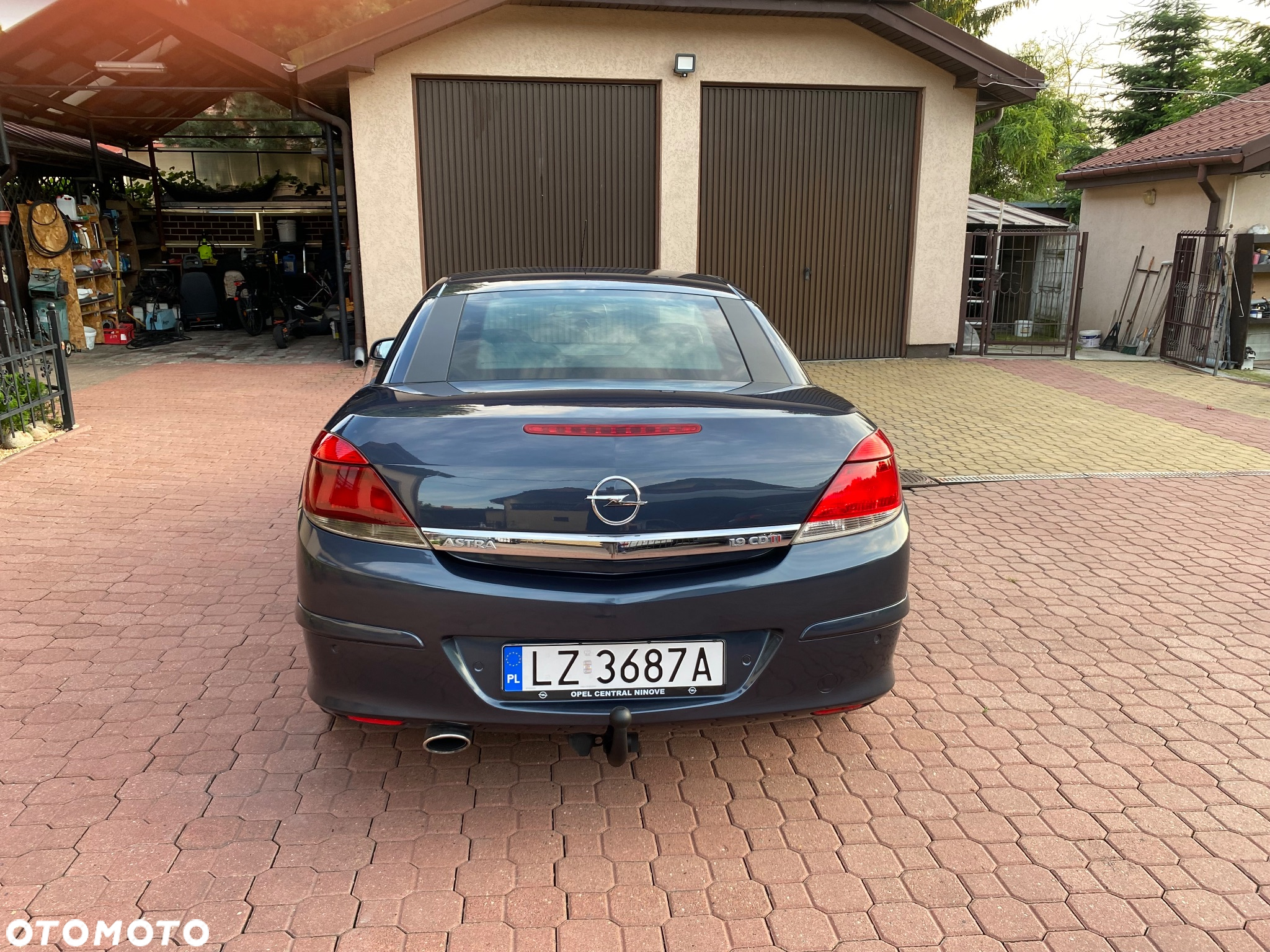 Opel Astra III GTC 1.9 CDTI Cosmo - 21