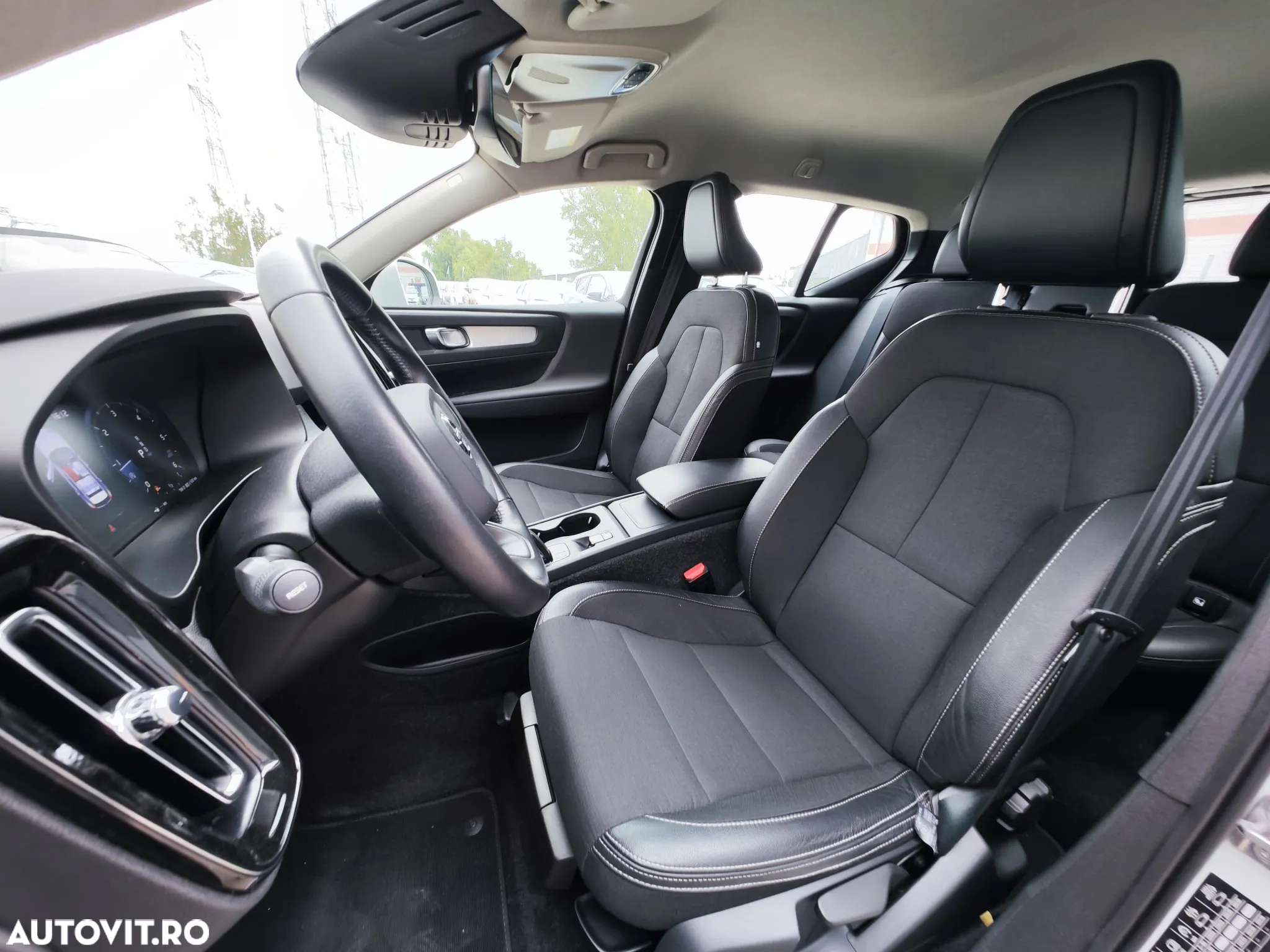 Volvo XC 40 - 12