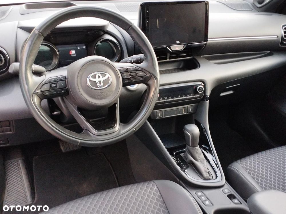 Toyota Yaris Hybrid 1.5 Selection Style - 11