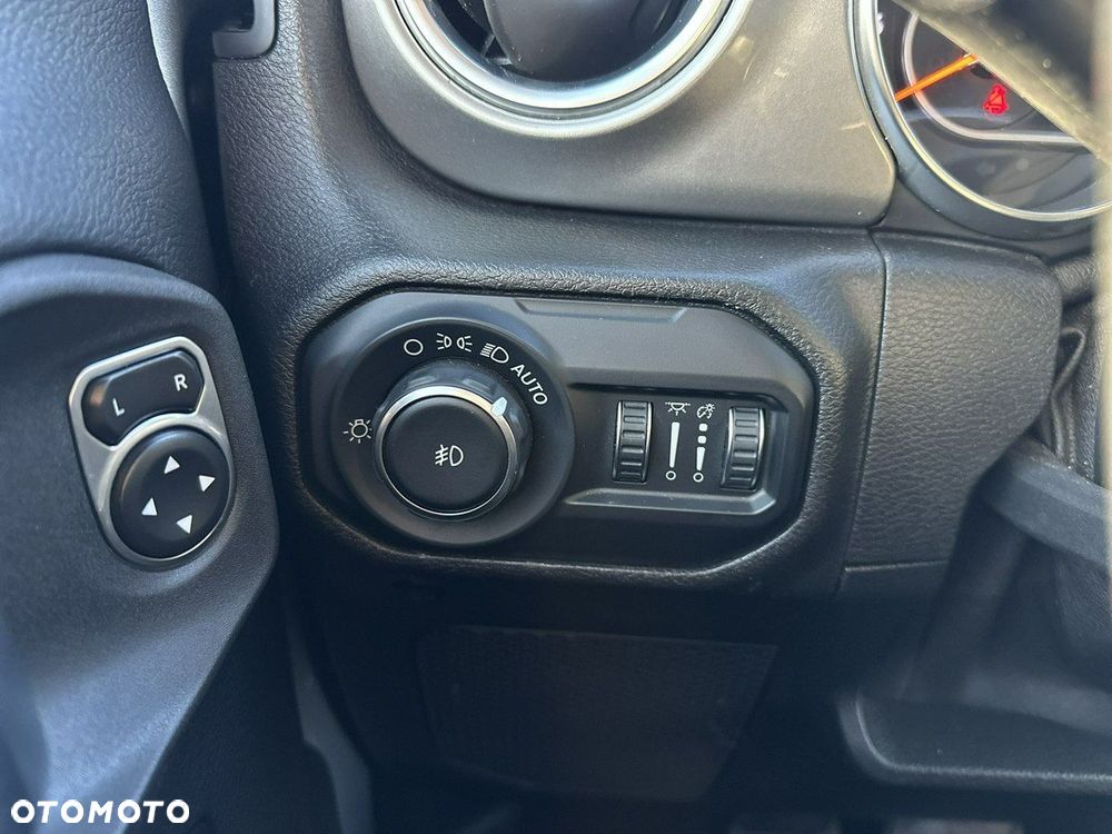 Jeep Wrangler 2.0 T-GDI Hardtop AWD Automatik Sahara - 16