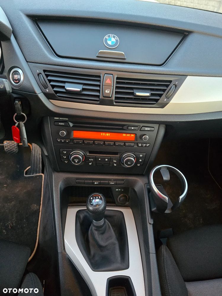 BMW X1 sDrive20i xLine - 27