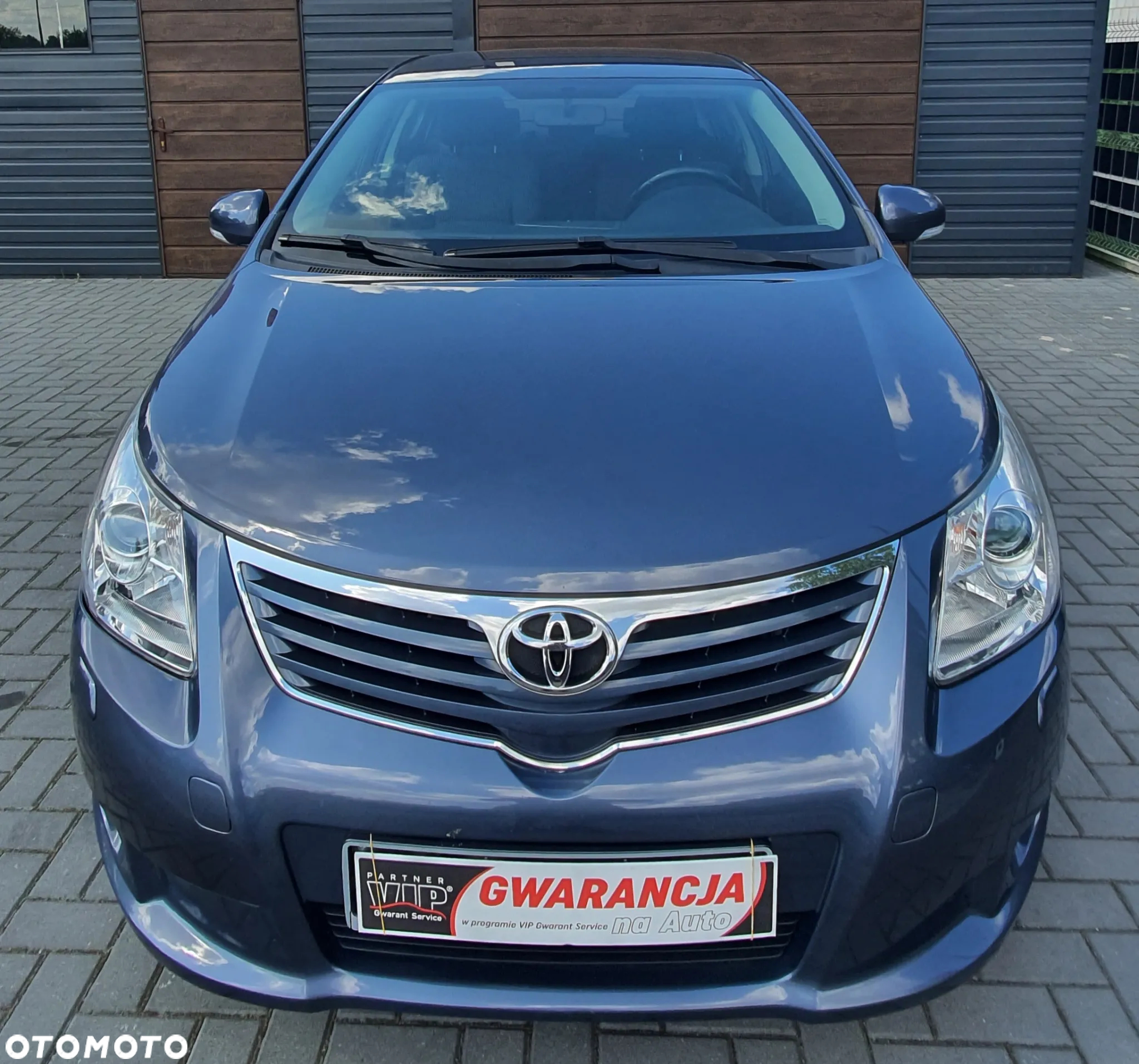 Toyota Avensis 1.8 Sol plus NAVI - 6