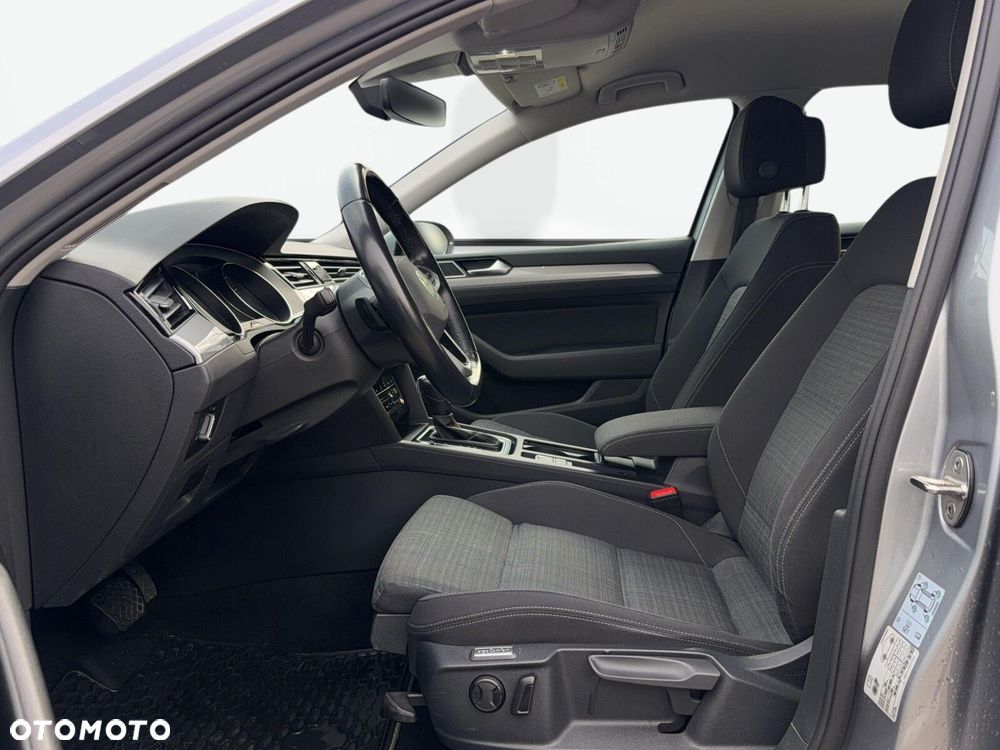 Volkswagen Passat 2.0 TDI EVO Business DSG - 11