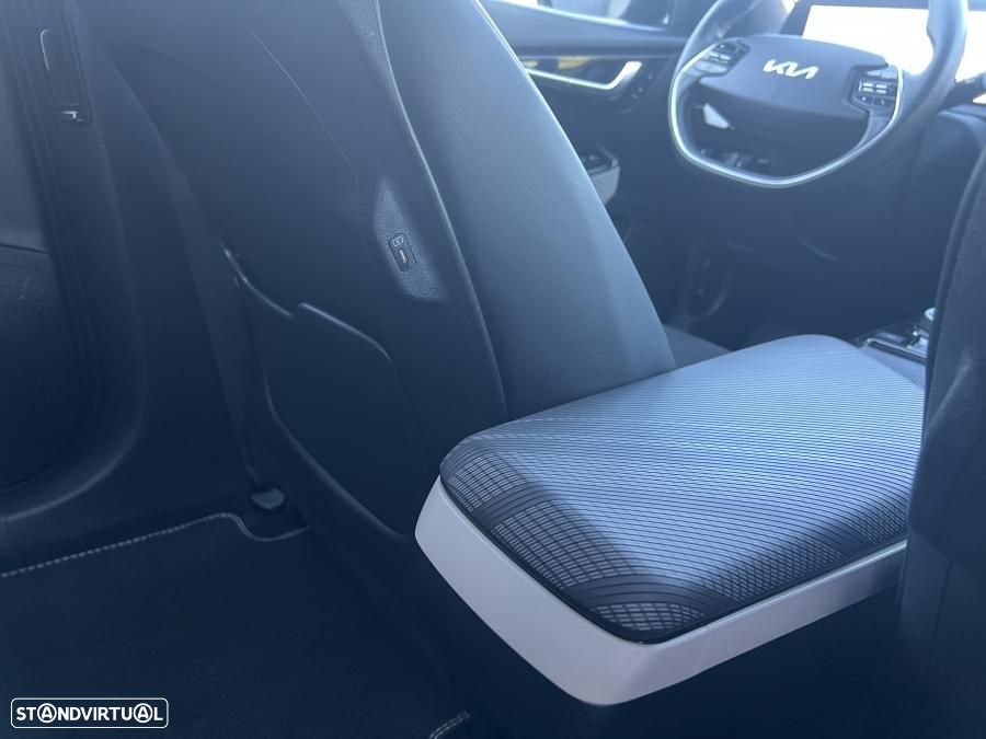 Kia EV6 77,4-kWh AWD GT-line - 31