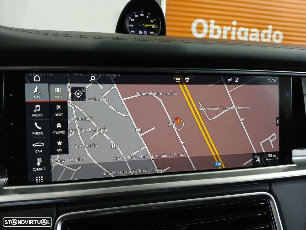Porsche Panamera Sport Turismo 4 E-Hybrid - 26