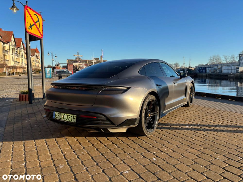 Porsche Taycan - 2