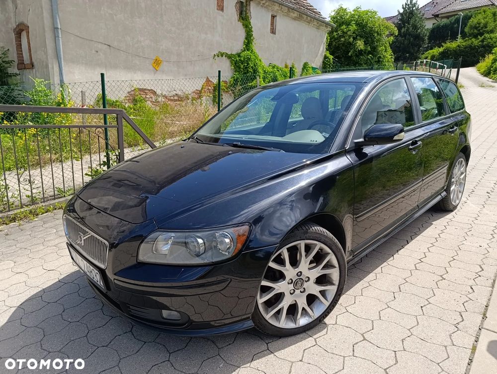 Volvo V50 T5 Summum - 1