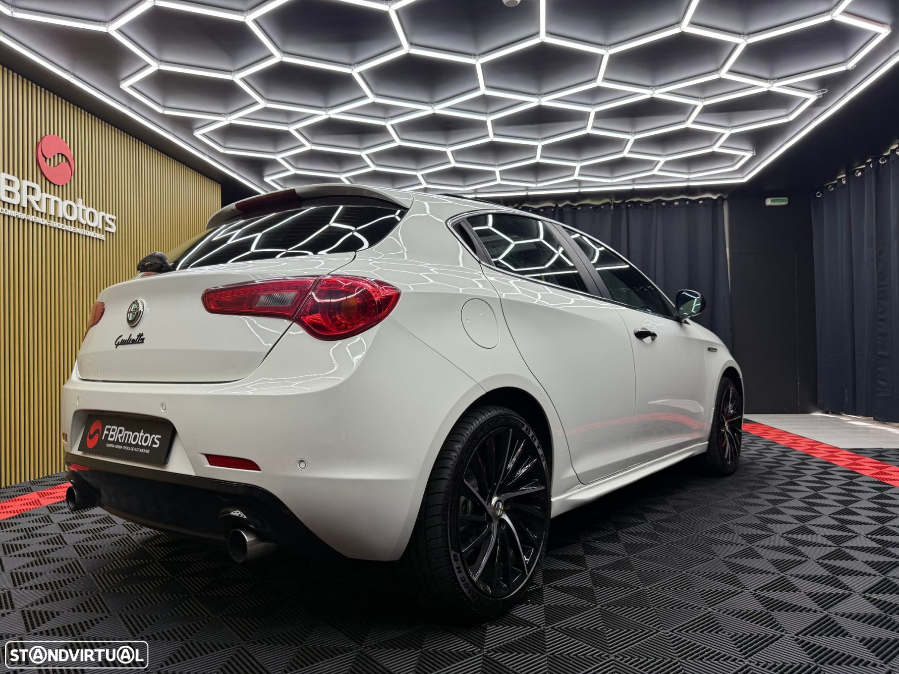 Alfa Romeo Giulietta 2.0 JTDm Distinctive - 11