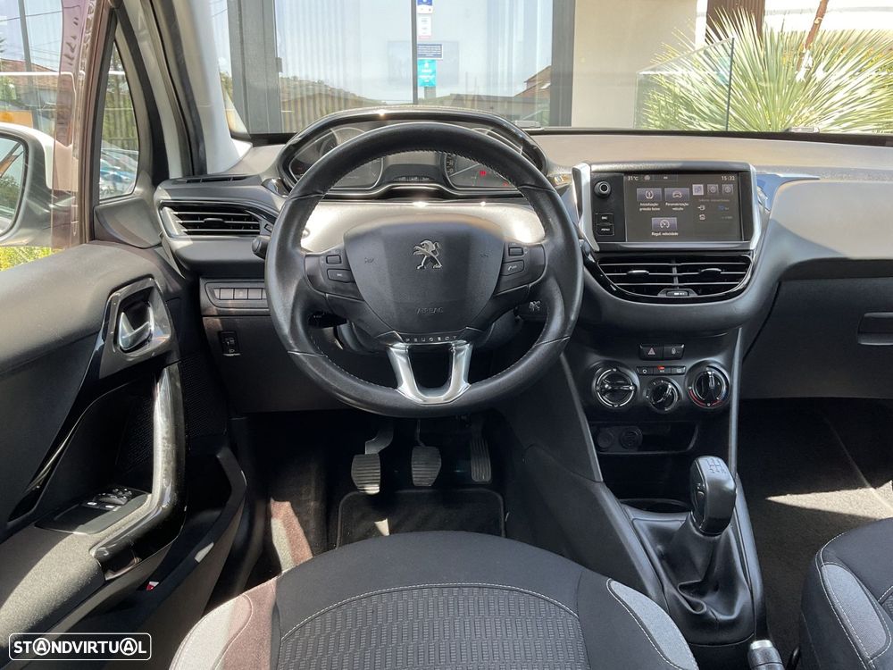Peugeot 208 1.2 PureTech Active - 25
