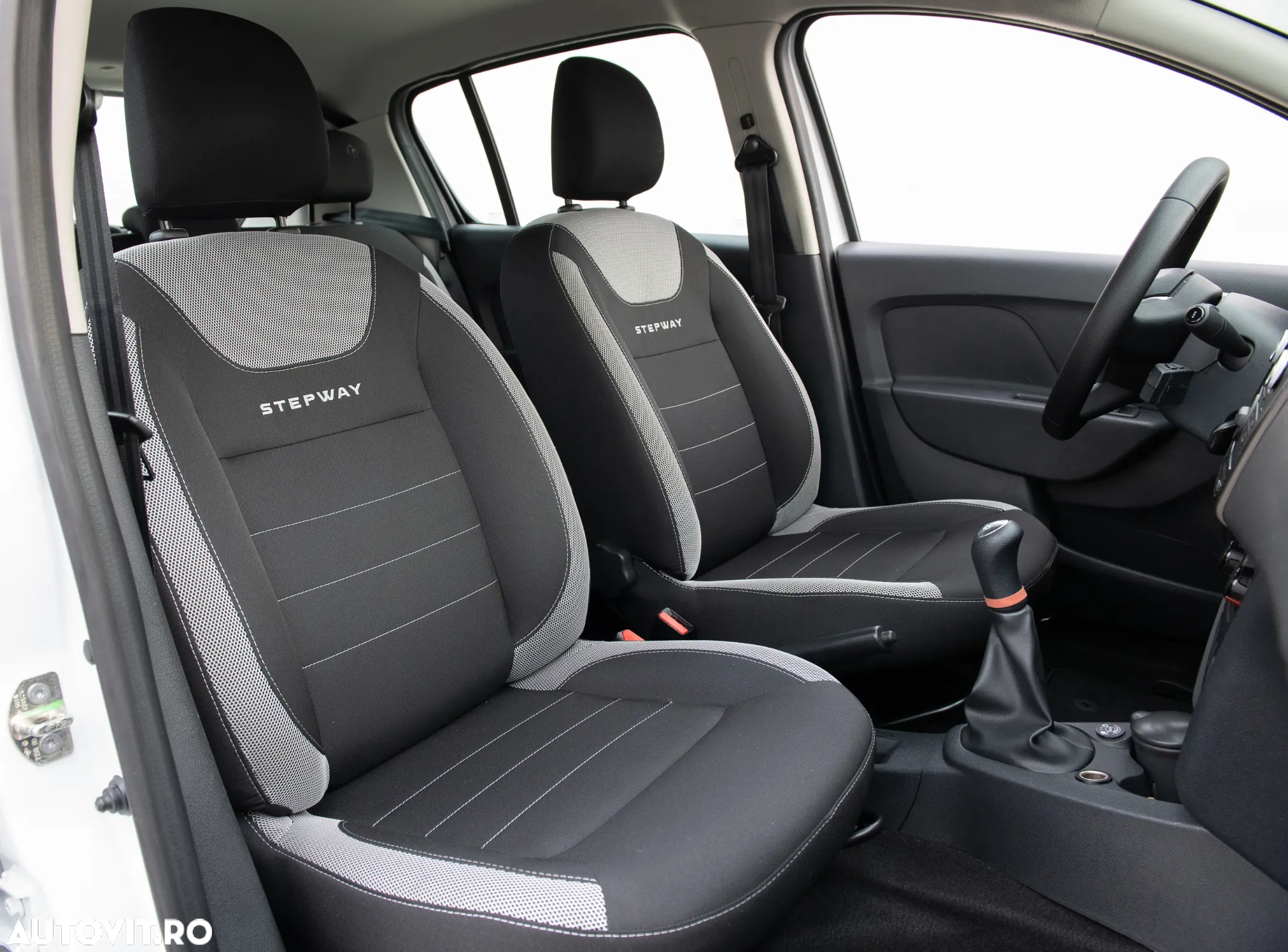 Dacia Sandero Stepway TCe 100 Celebration - 15