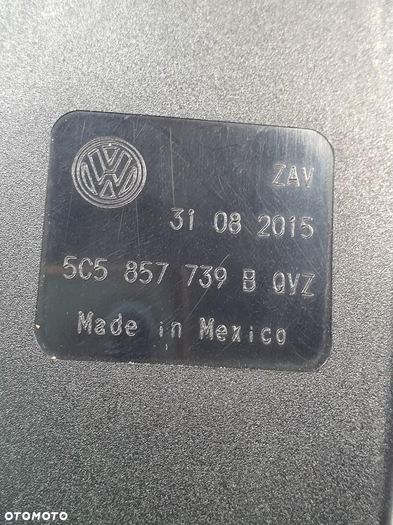 ZAPINKA PASA TYŁ VW NEW BEETLE II 5C5857739B - 3