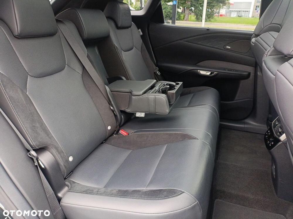 Lexus RX - 14
