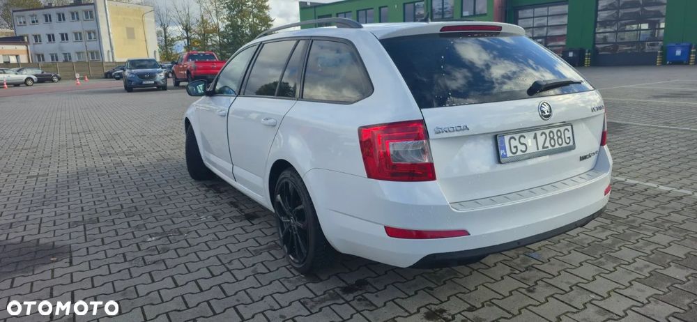 Skoda Octavia 2.0 TDI 4x4 Style DSG - 5